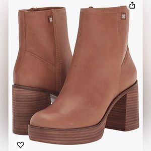 Platform heeled boots